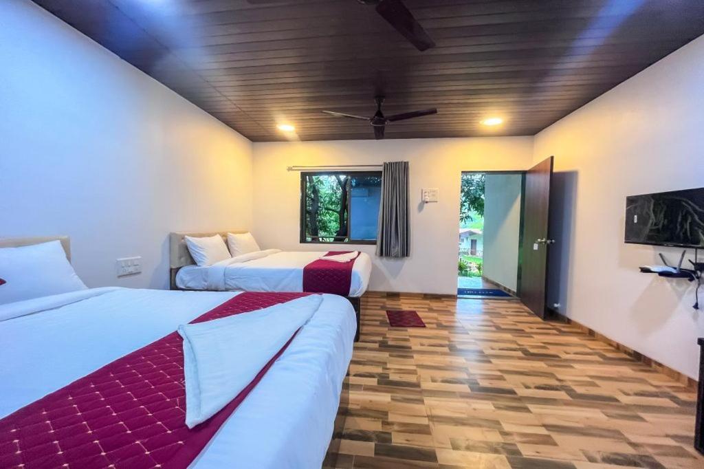 Hotel Mangozzz Magical World Panvel Zewnętrze zdjęcie