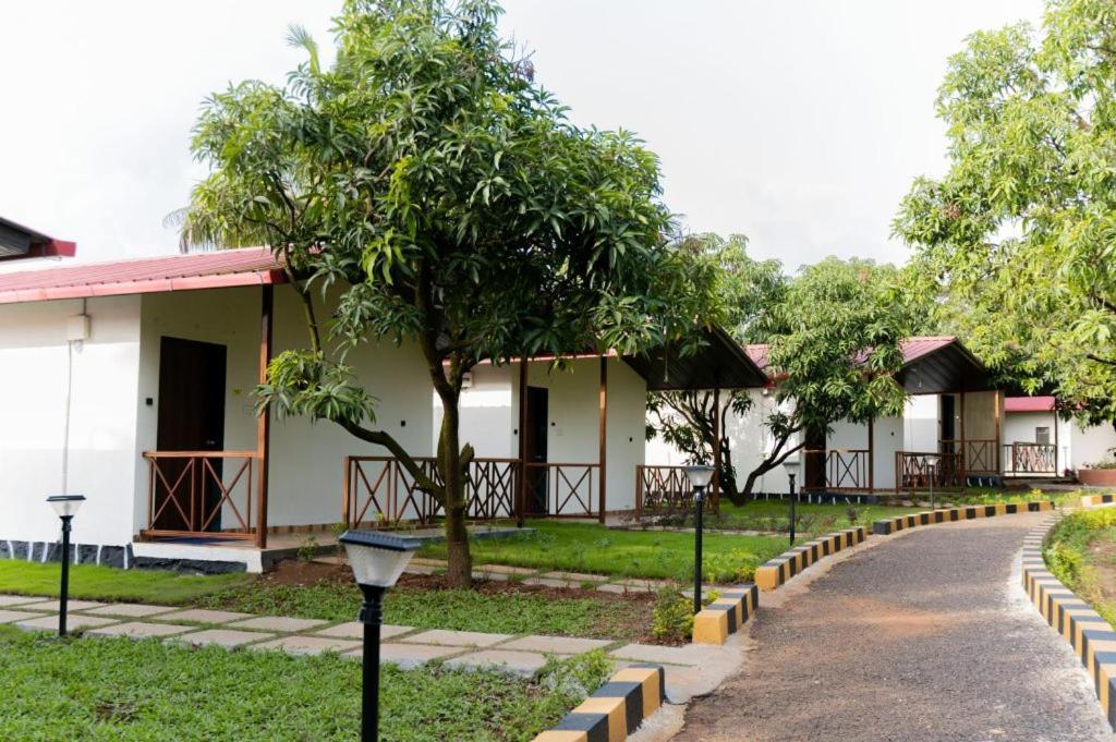 Hotel Mangozzz Magical World Panvel Zewnętrze zdjęcie