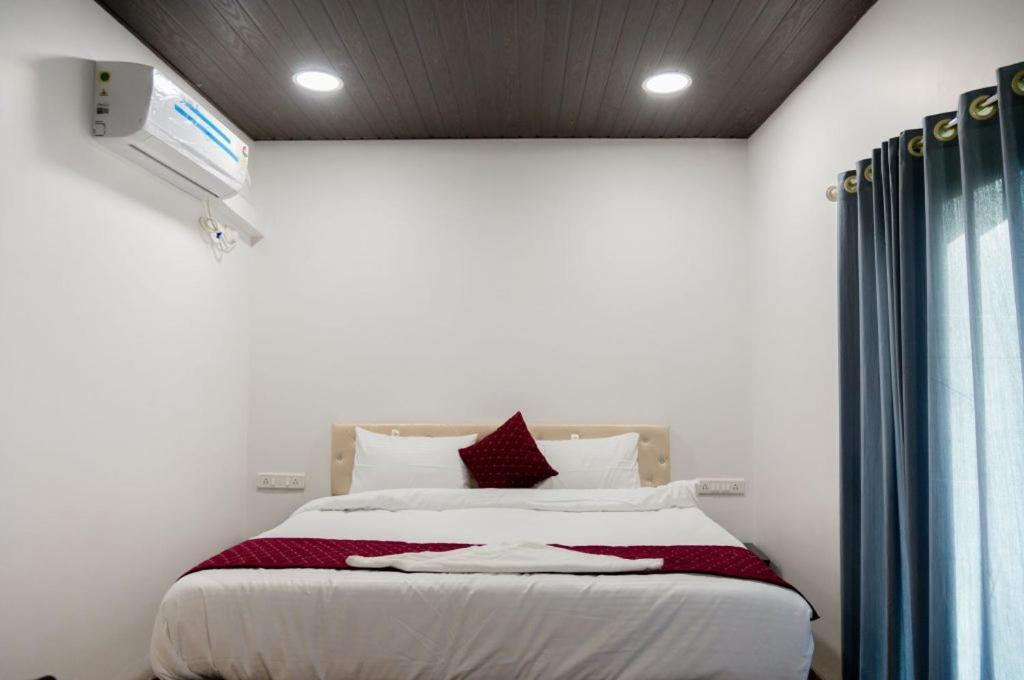 Hotel Mangozzz Magical World Panvel Zewnętrze zdjęcie